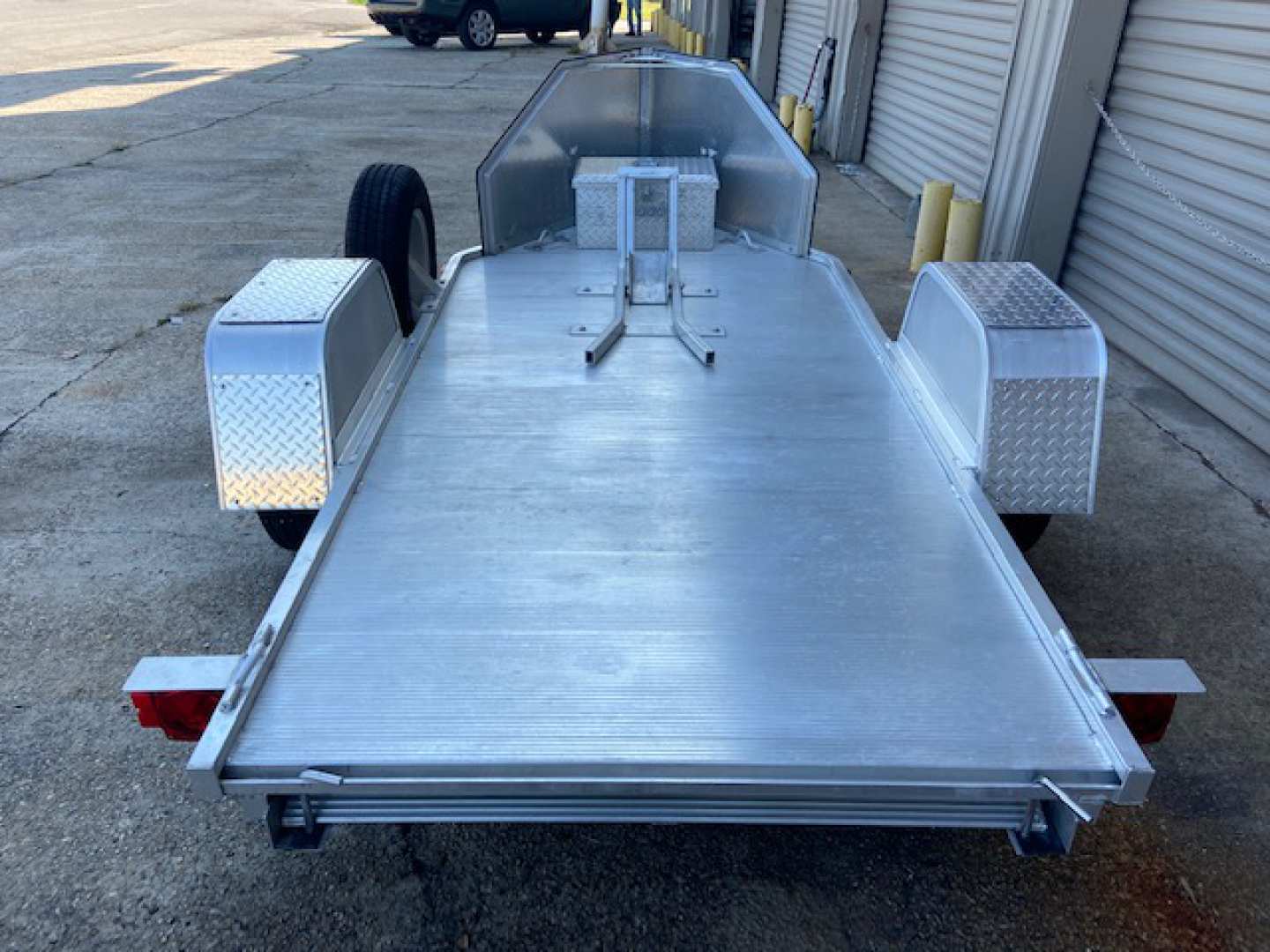 2nd Image of a 2009 ALUMA TRAILER