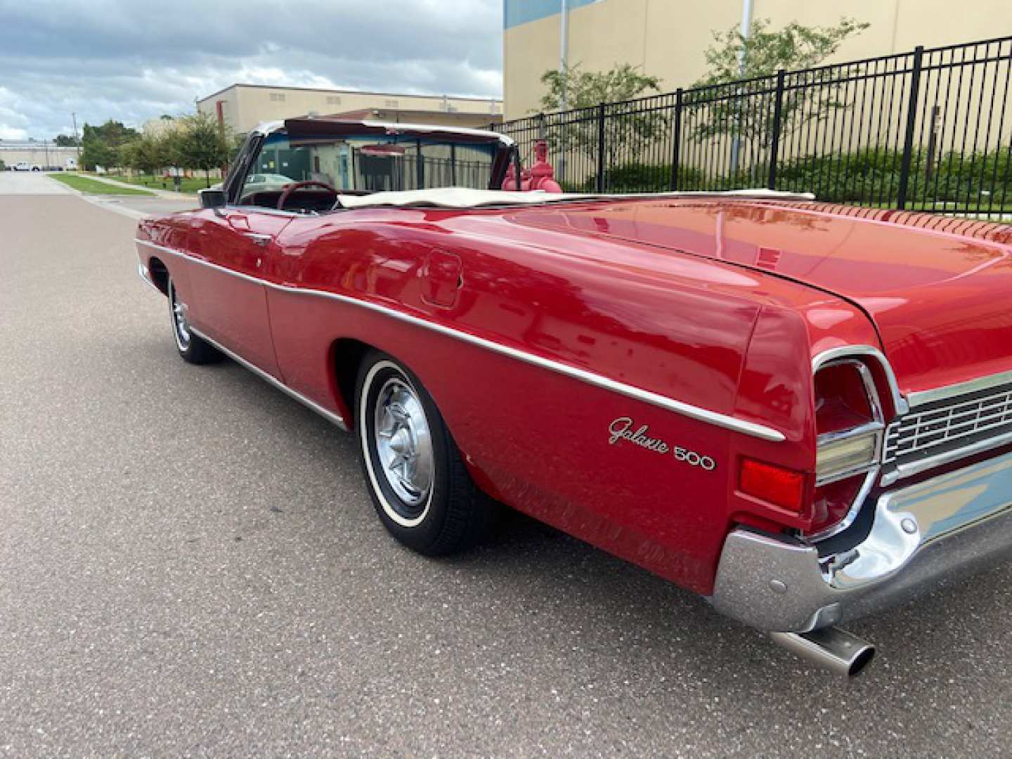 3rd Image of a 1968 FORD GALAXIE