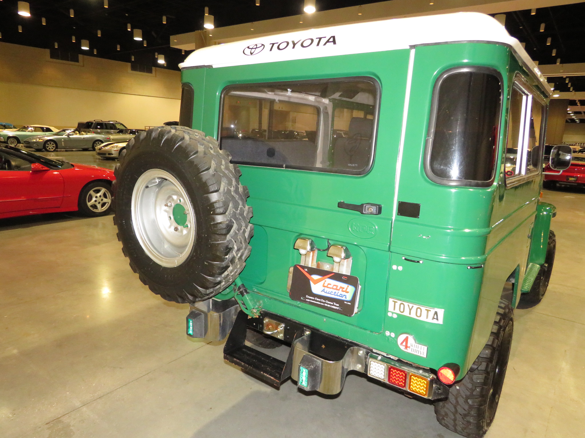 12th Image of a 1982 TOYOTA FJ40