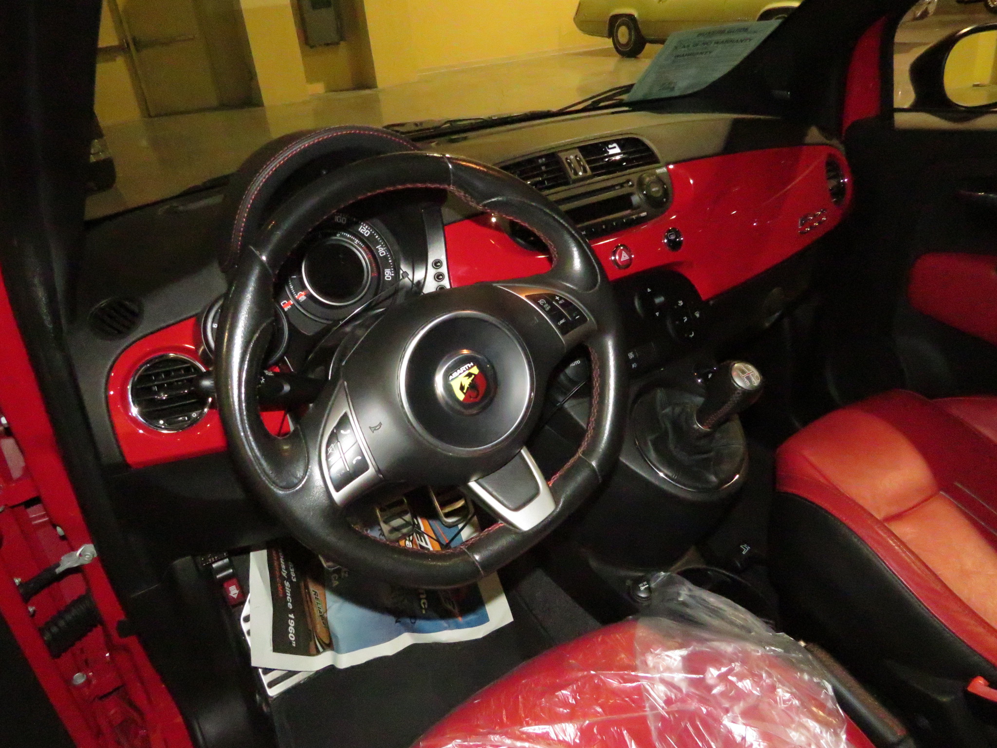 4th Image of a 2012 FIAT 500 ABARTH