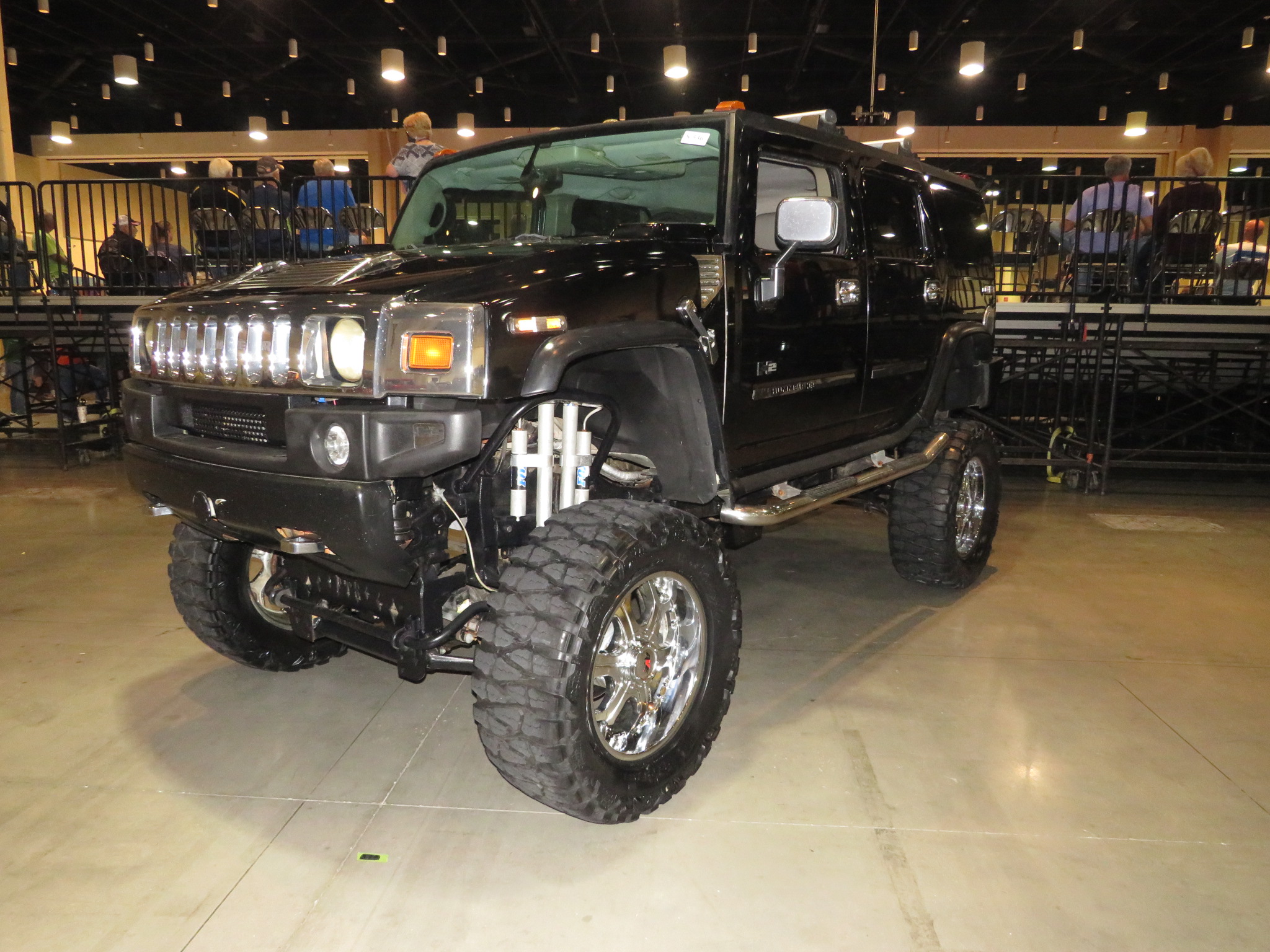 1st Image of a 2003 HUMMER H2 3/4 TON