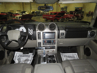 Image 4 of 17 of a 2003 HUMMER H2 3/4 TON
