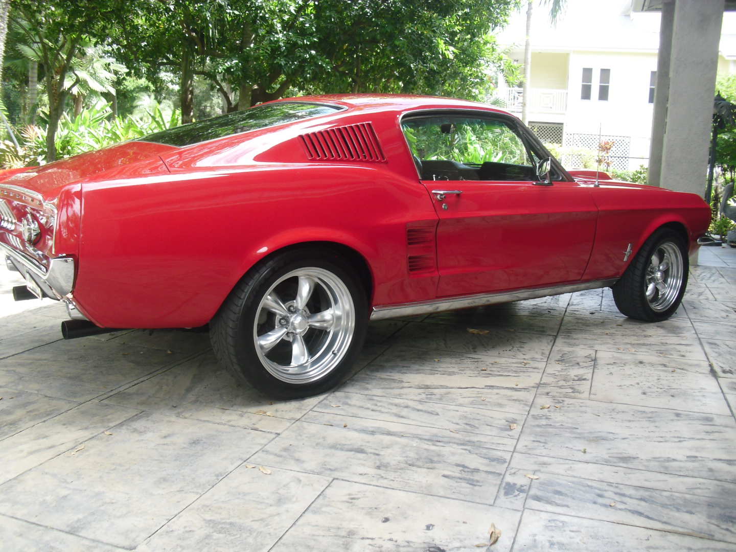 4th Image of a 1967 FORD MUSTANG