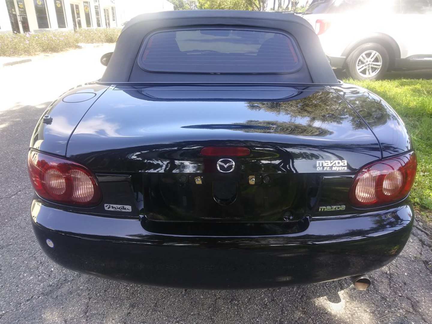 7th Image of a 2002 MAZDA MX-5 MIATA