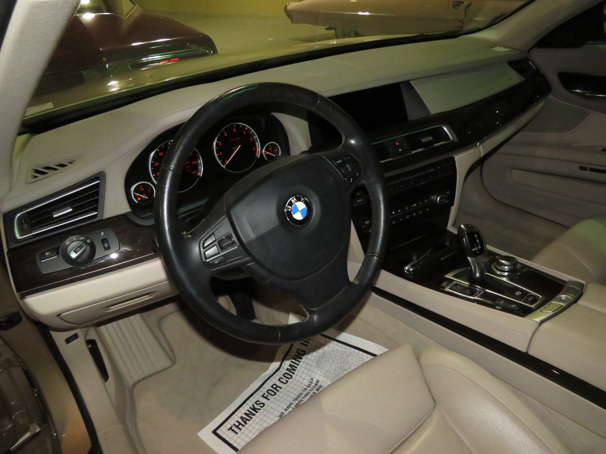 4th Image of a 2010 BMW 7 SERIES 750LI