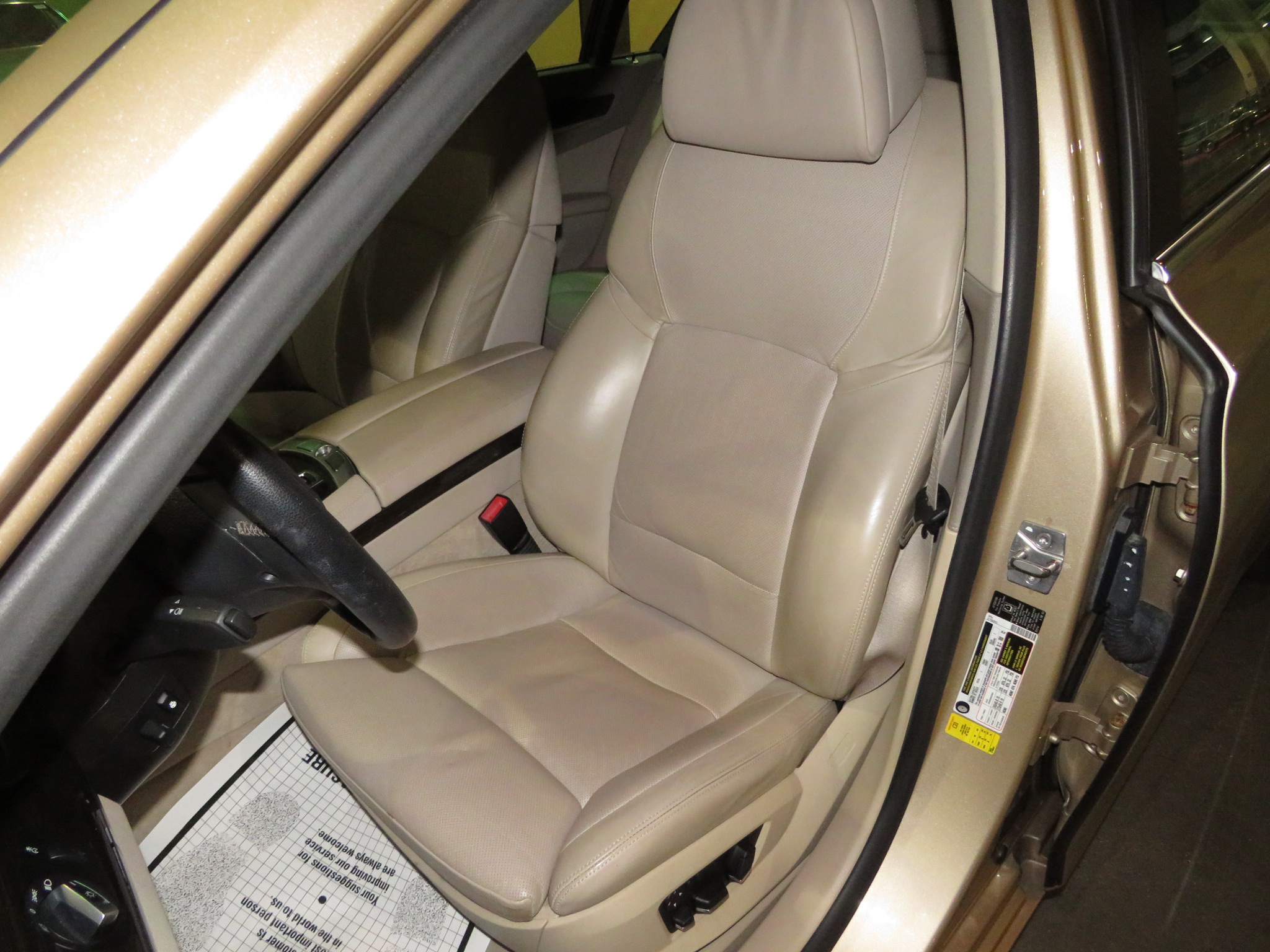 6th Image of a 2010 BMW 7 SERIES 750LI