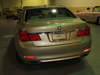 Image 14 of 15 of a 2010 BMW 7 SERIES 750LI
