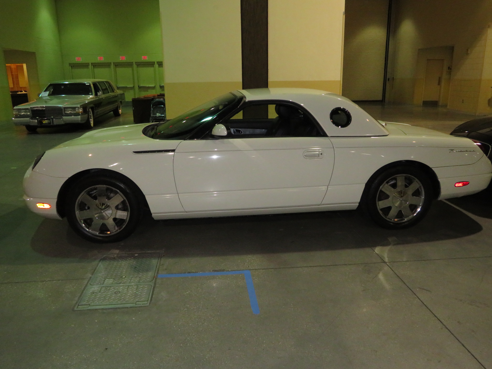 2nd Image of a 2002 FORD THUNDERBIRD