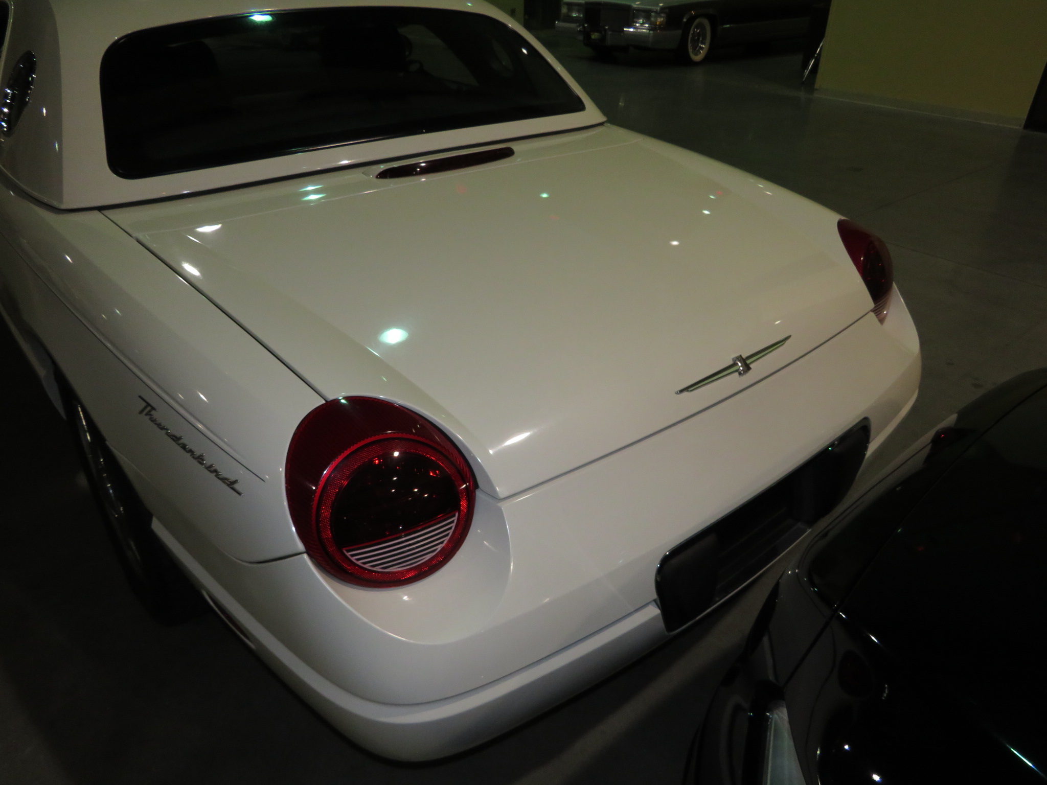 11th Image of a 2002 FORD THUNDERBIRD