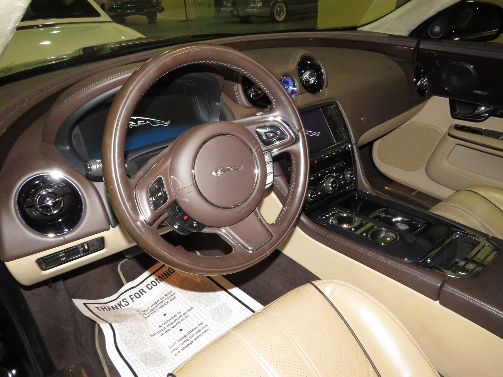 5th Image of a 2013 JAGUAR XJ XJL SUPERCHARGED
