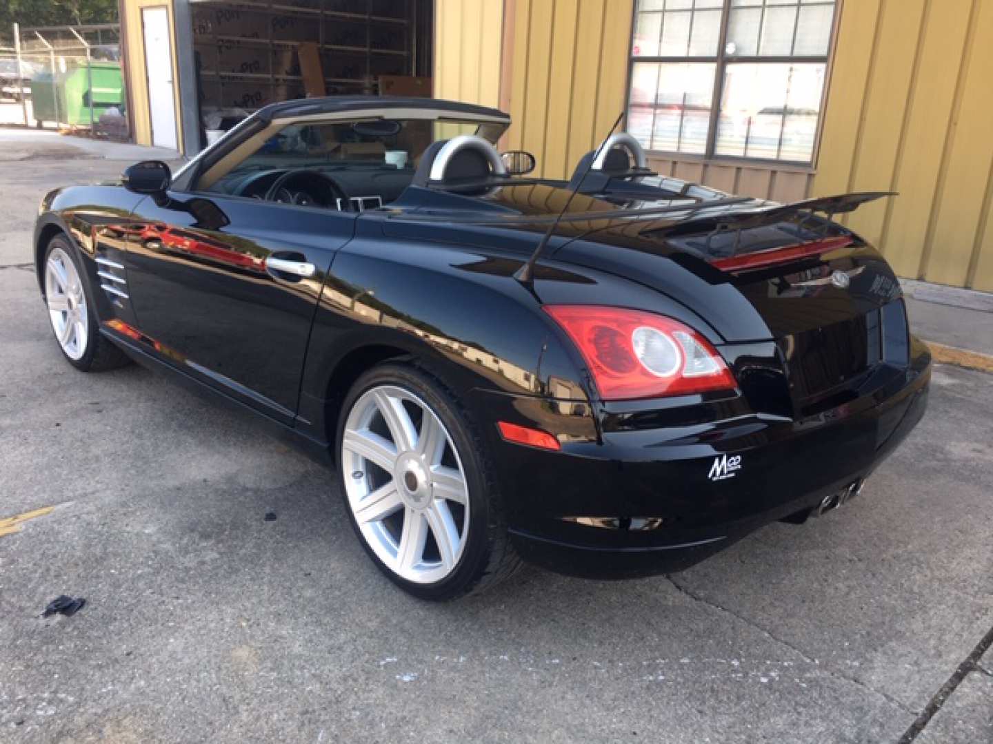 4th Image of a 2005 CHRYSLER CROSSFIRE LHD