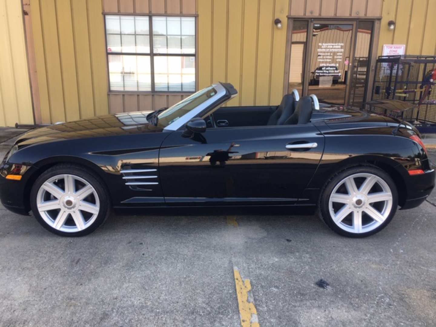 5th Image of a 2005 CHRYSLER CROSSFIRE LHD