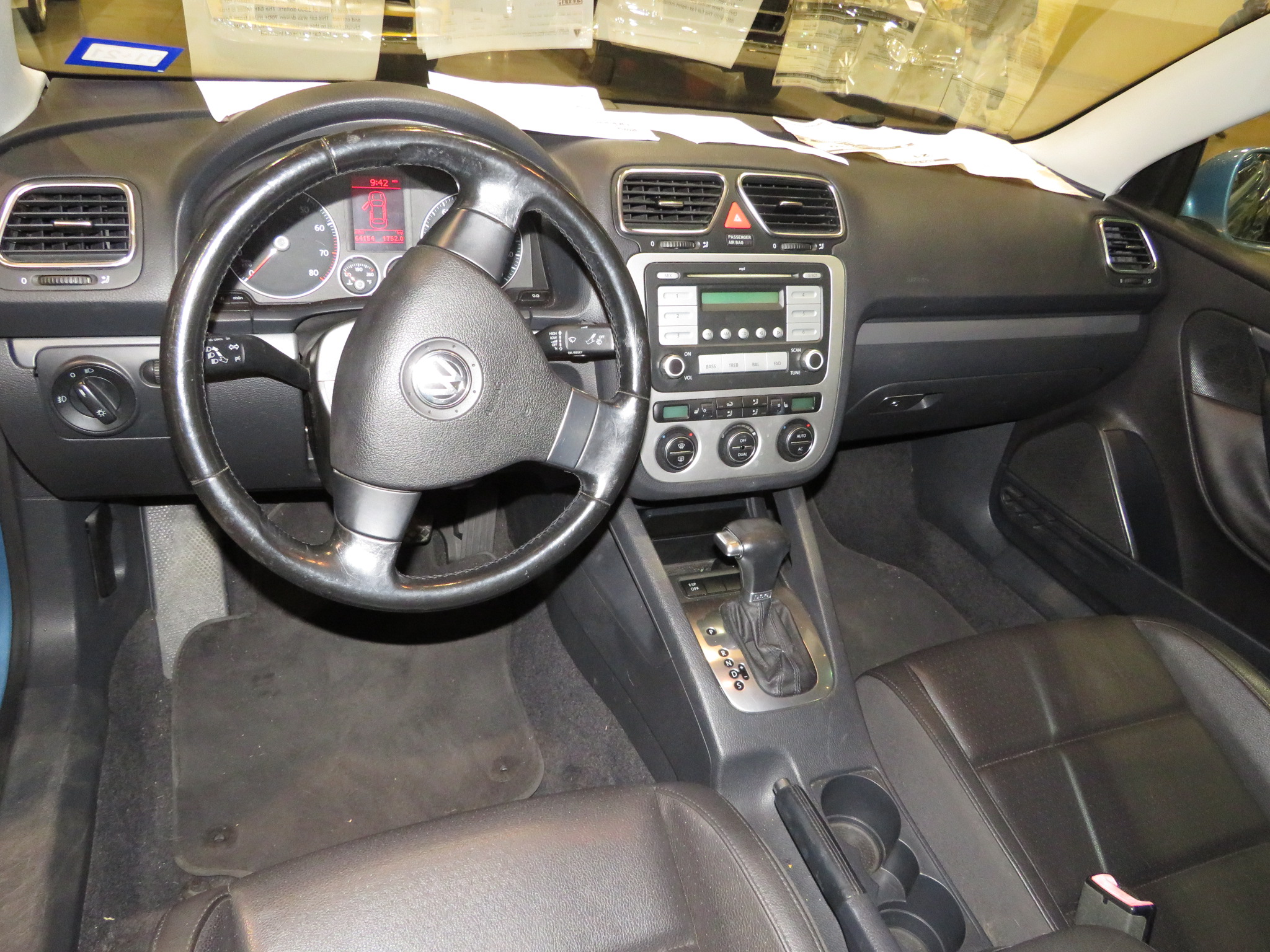 5th Image of a 2008 VOLKSWAGEN EOS
