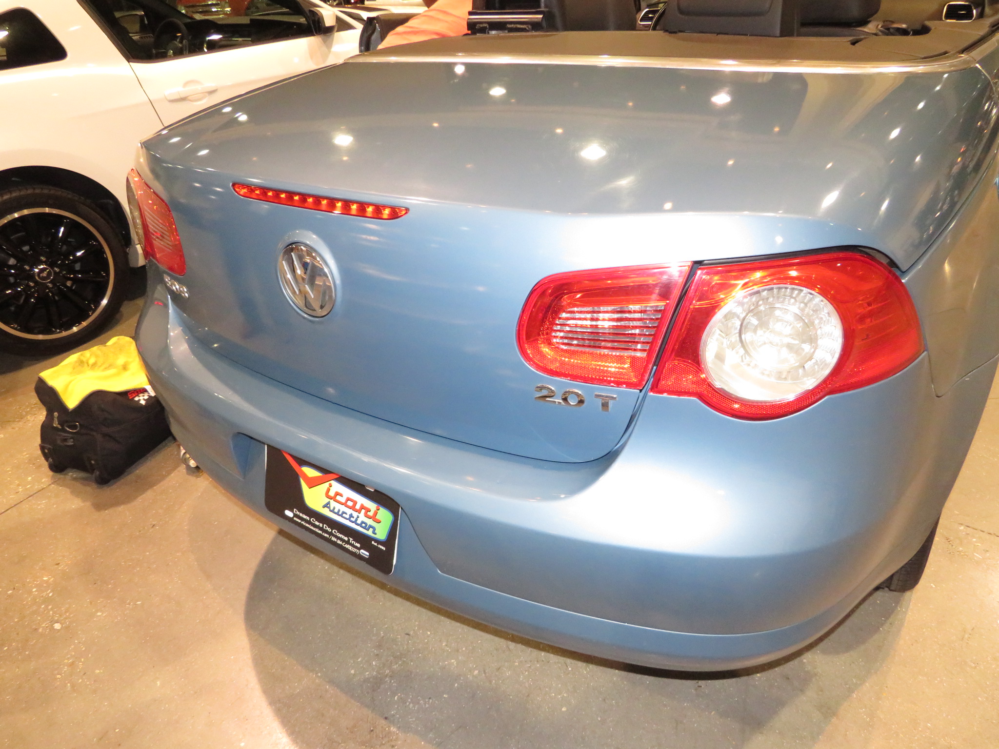 14th Image of a 2008 VOLKSWAGEN EOS