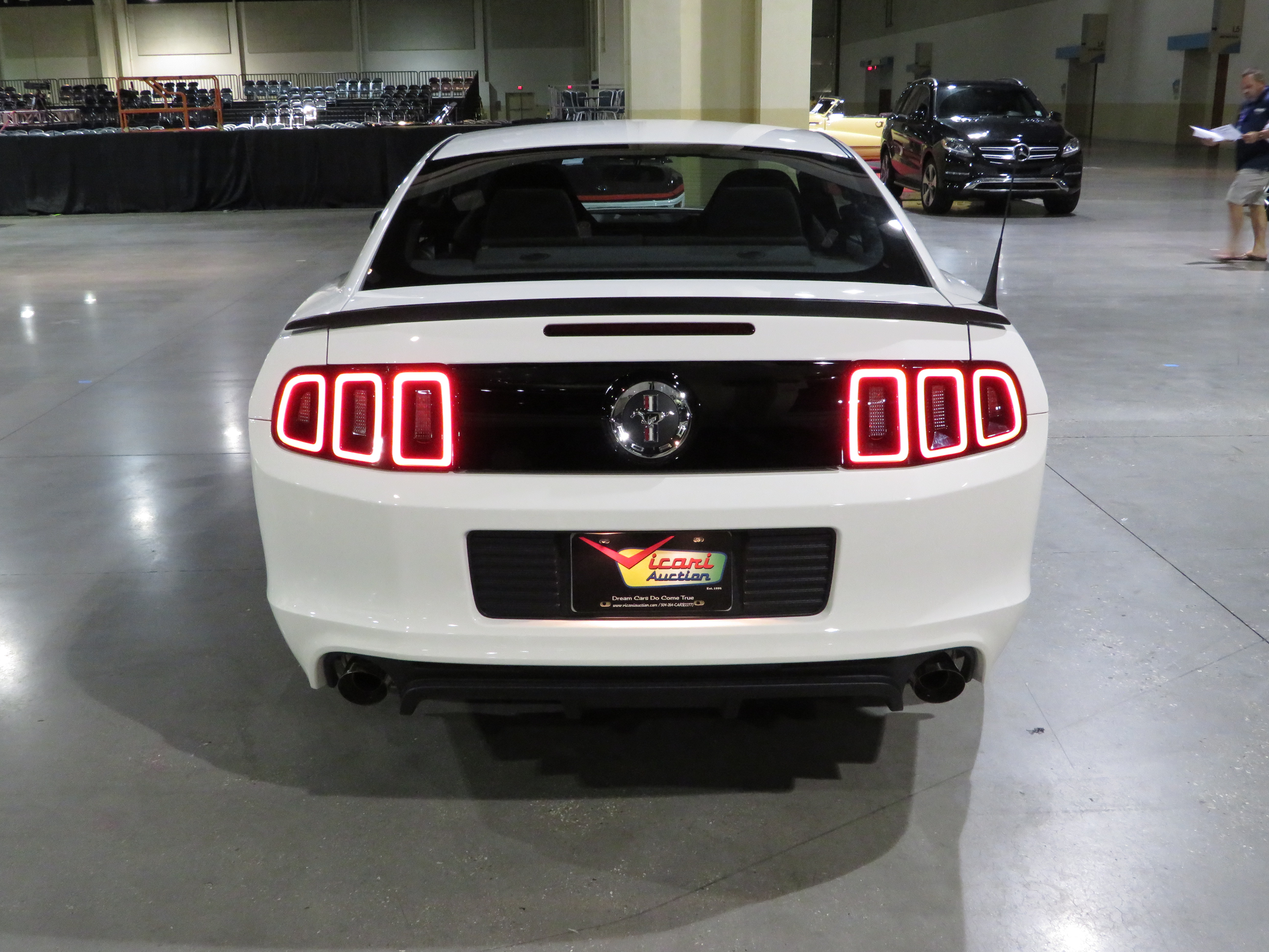 17th Image of a 2013 FORD MUSTANG BOSS 302