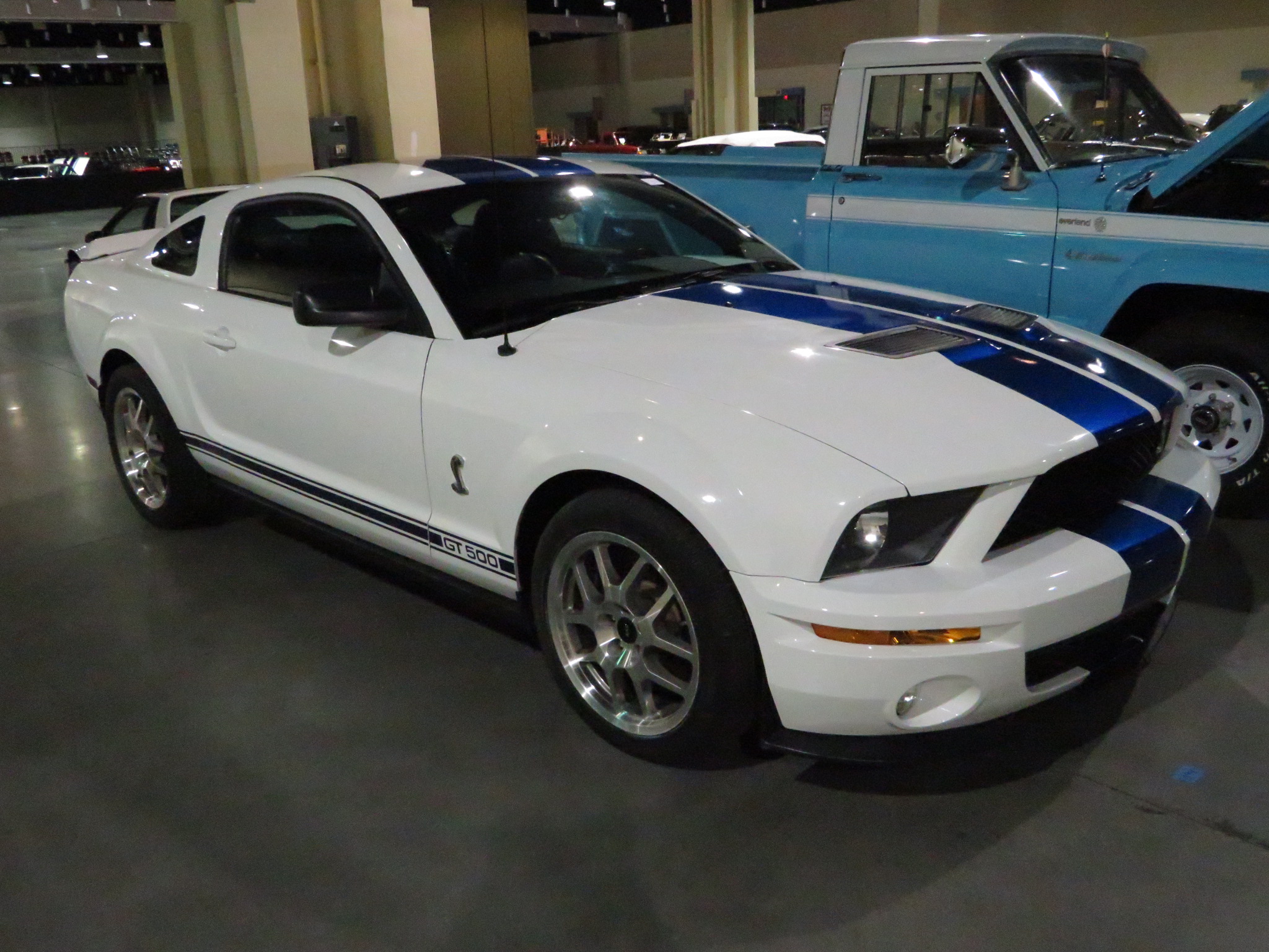 2nd Image of a 2008 FORD MUSTANG SHELBY GT500