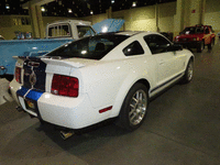Image 14 of 16 of a 2008 FORD MUSTANG SHELBY GT500