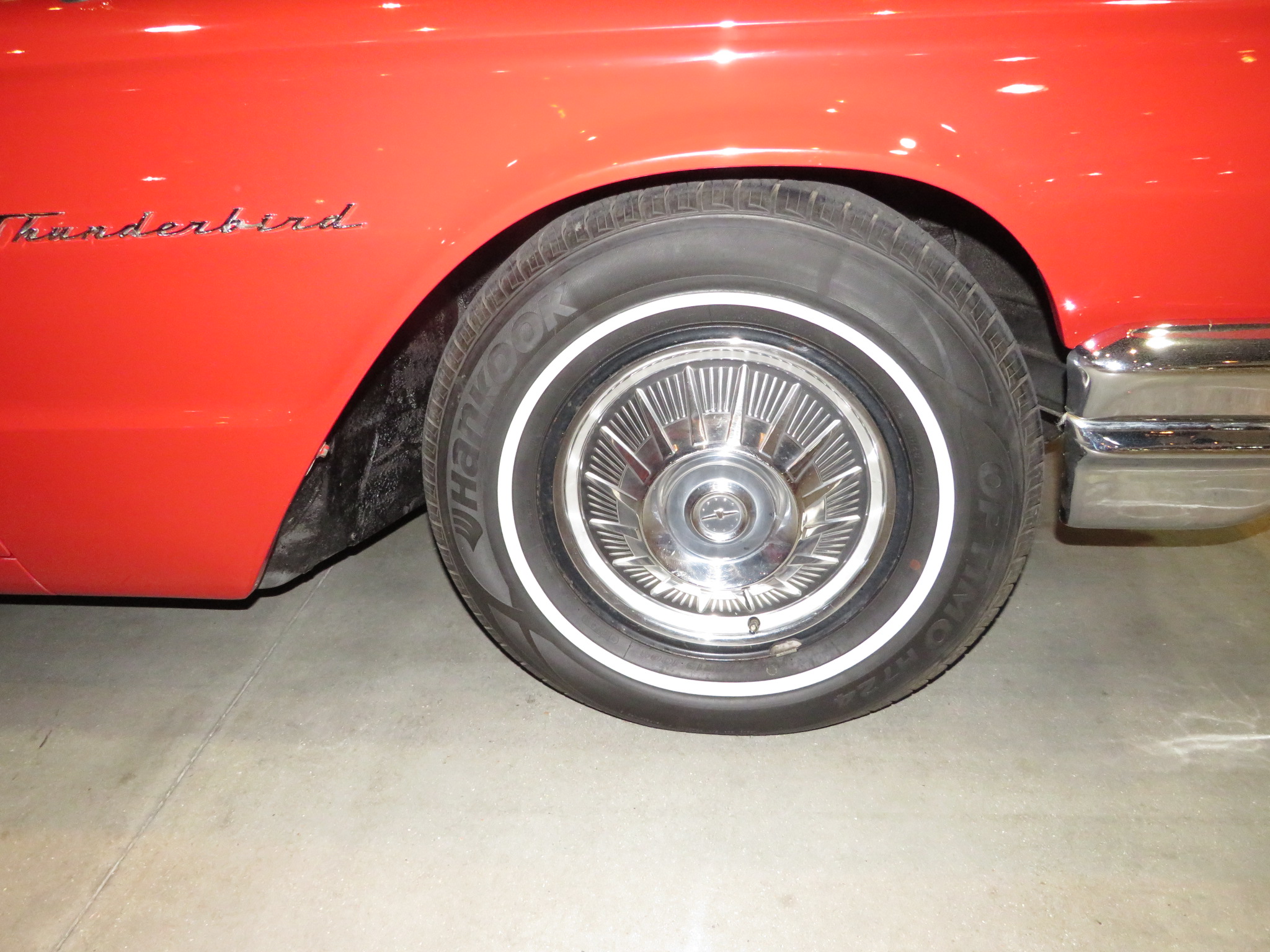 12th Image of a 1964 FORD THUNDERBIRD