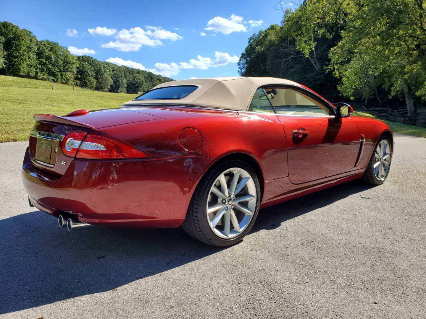 2nd Image of a 2010 JAGUAR XK XK XKR