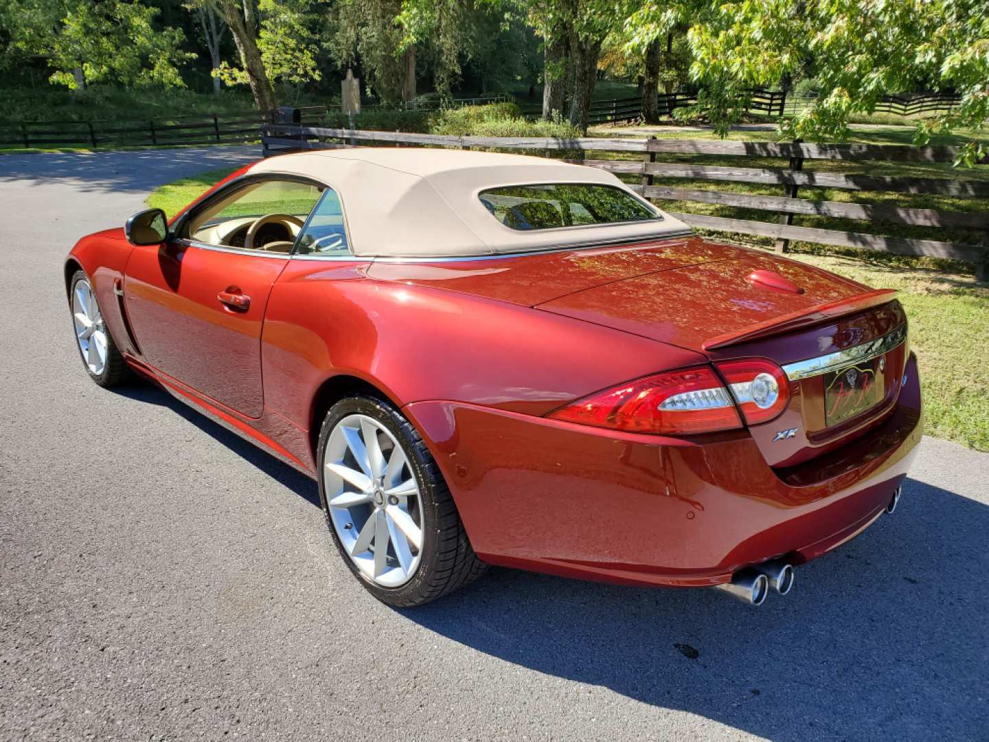 3rd Image of a 2010 JAGUAR XK XK XKR