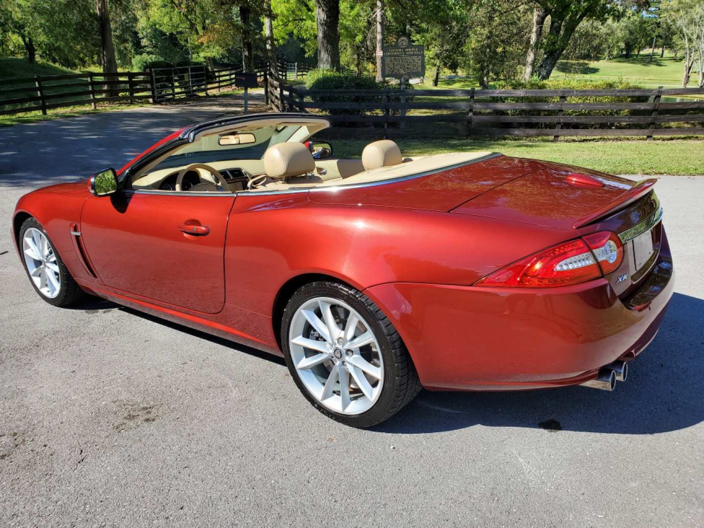 5th Image of a 2010 JAGUAR XK XK XKR