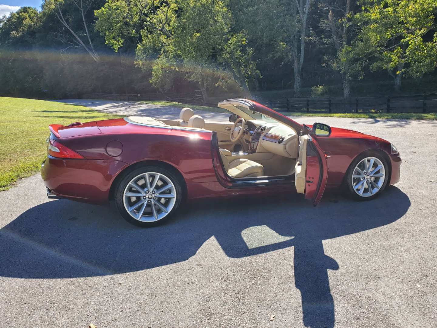 6th Image of a 2010 JAGUAR XK XK XKR