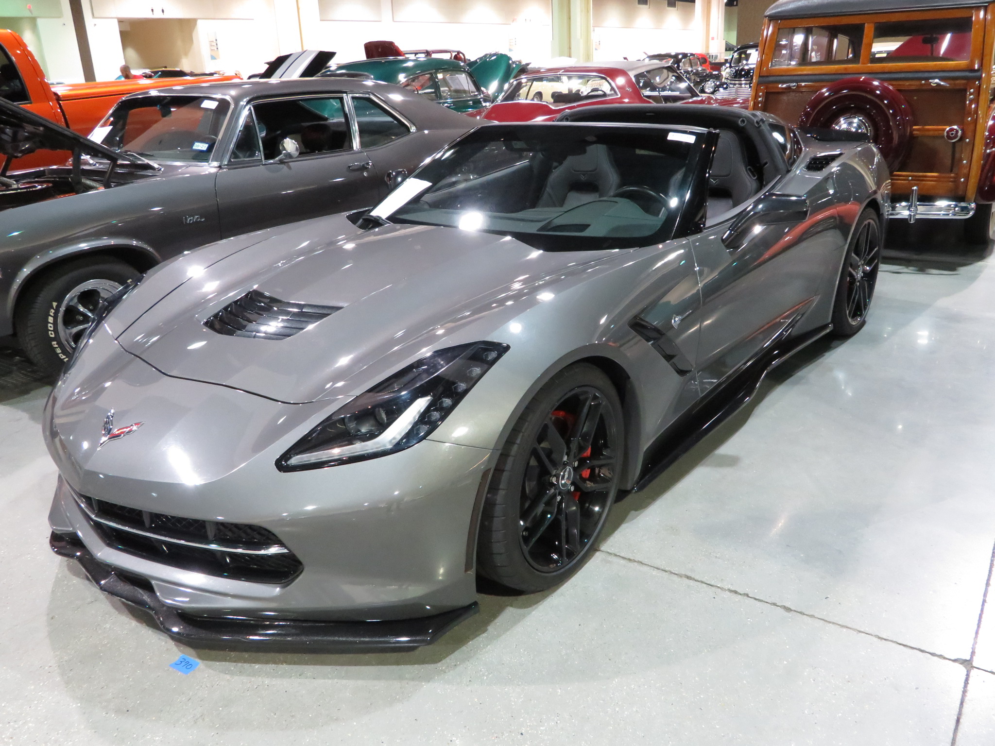 1st Image of a 2015 CHEVROLET CORVETTE STINGRAY 2LT