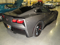 Image 16 of 20 of a 2015 CHEVROLET CORVETTE STINGRAY 2LT