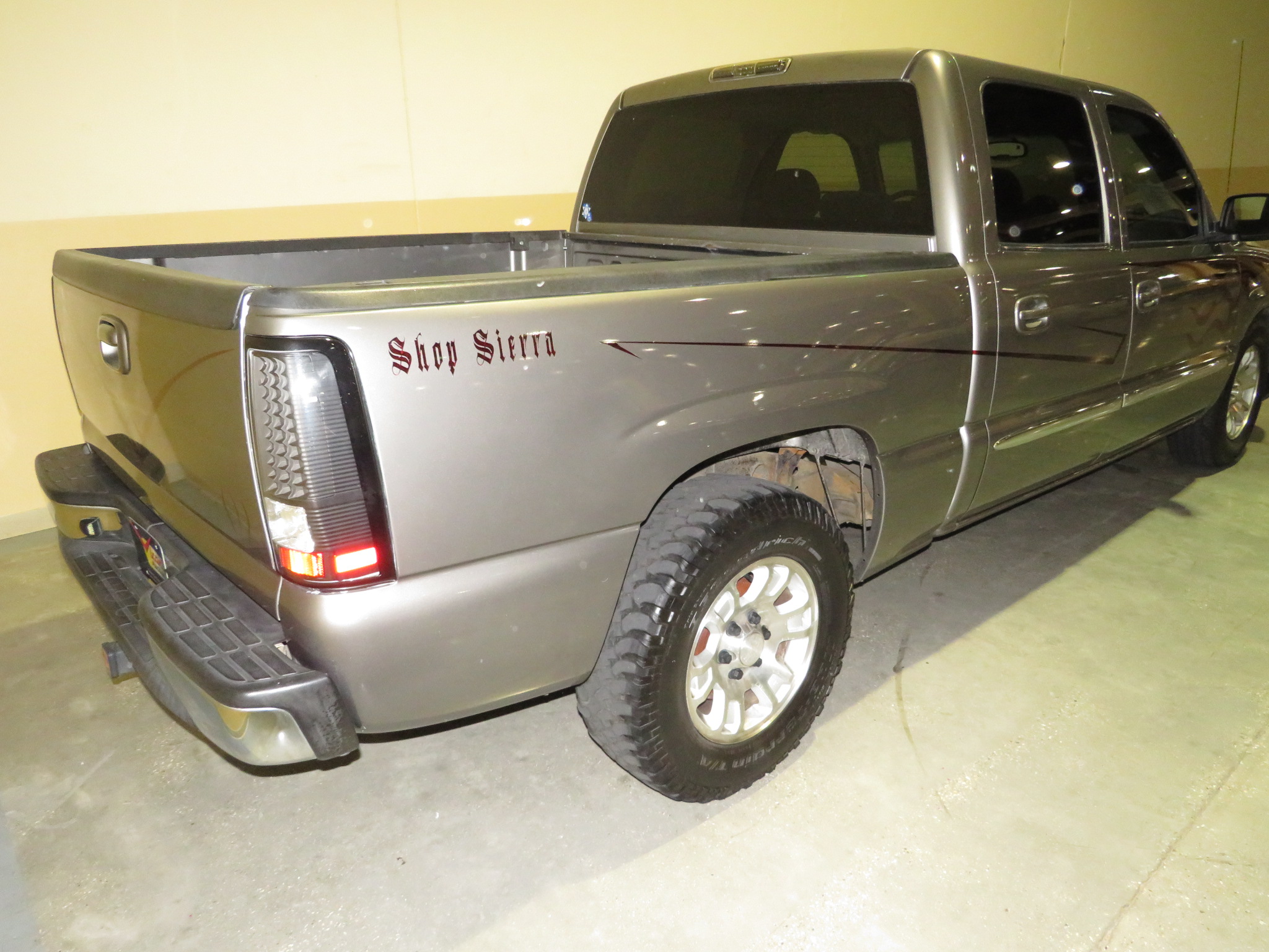 8th Image of a 2006 GMC SIERRA 1500 SLE