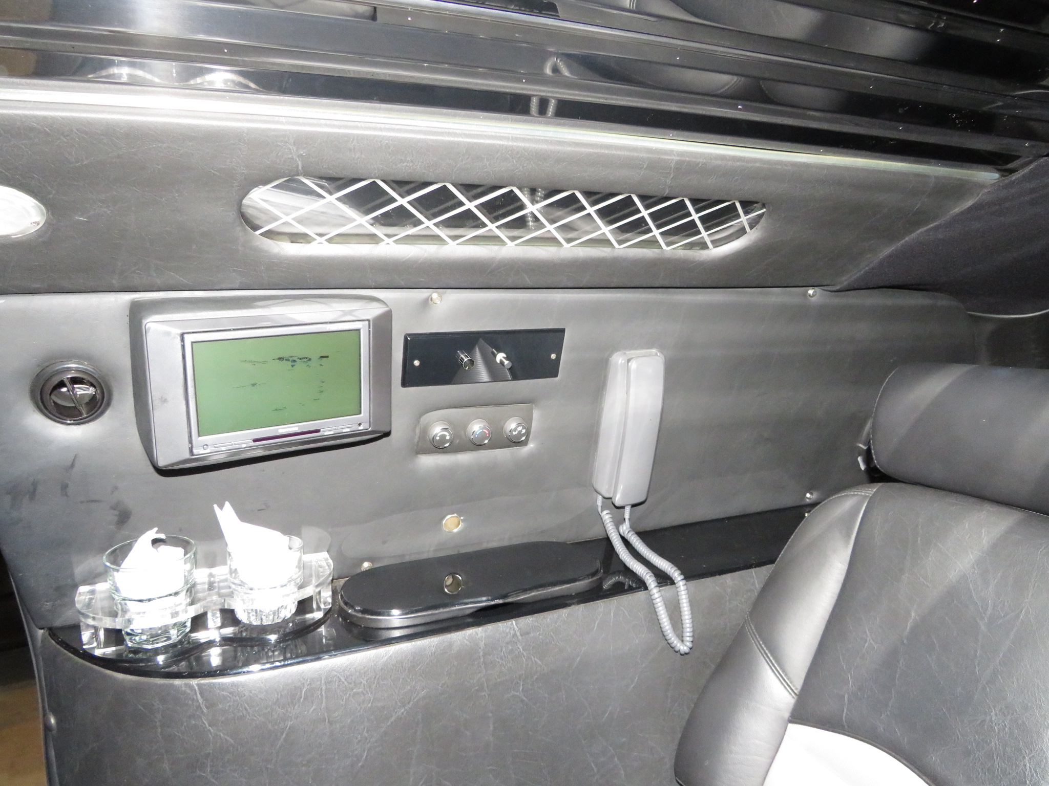 9th Image of a 2007 GMC TRUCK YUKON XL