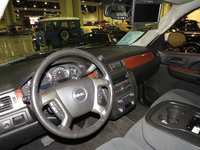 Image 3 of 20 of a 2007 GMC TRUCK YUKON XL
