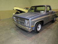 Image 3 of 13 of a 1985 CHEVROLET C10