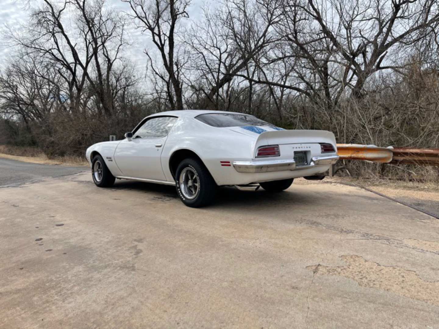 2nd Image of a 1970 PONTIAC FIREBIRD