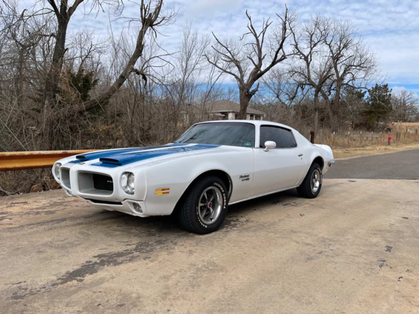 3rd Image of a 1970 PONTIAC FIREBIRD