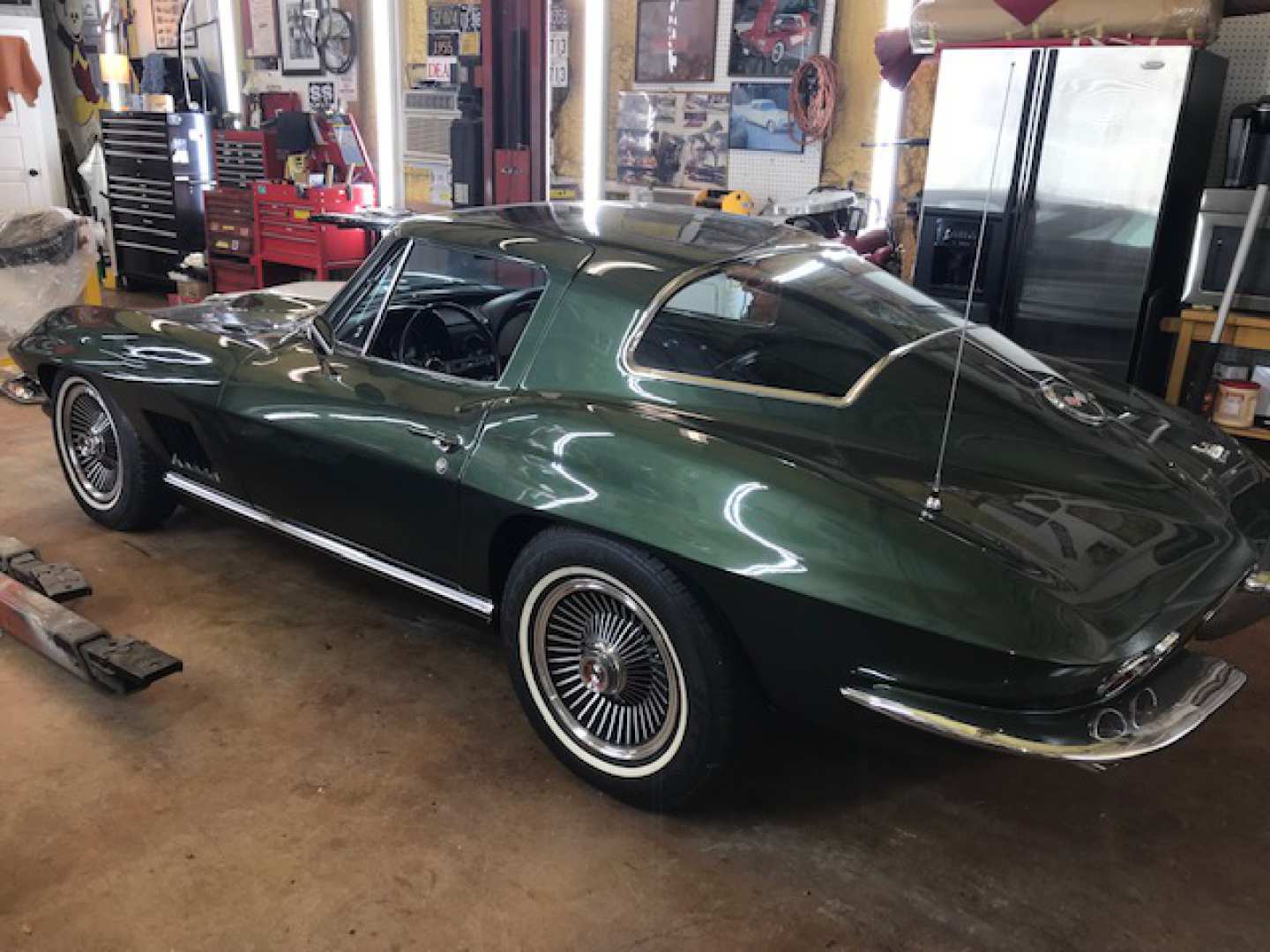 1st Image of a 1967 CHEVROLET CORVETTE