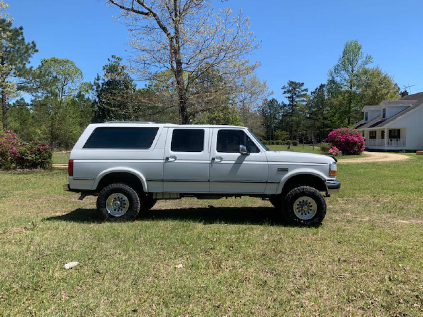 2nd Image of a 1992 FORD F-350