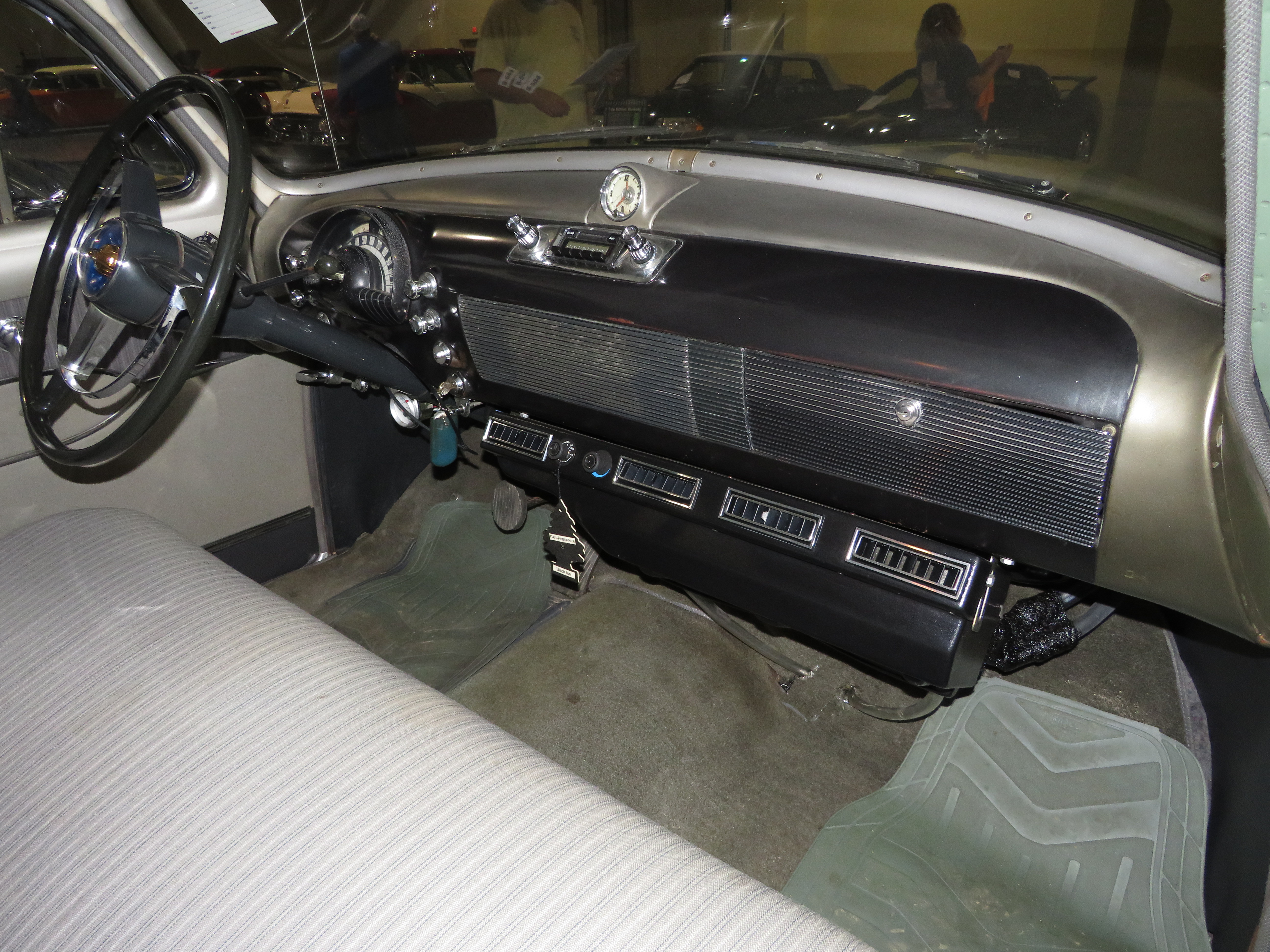 7th Image of a 1950 OLDSMOBILE 88
