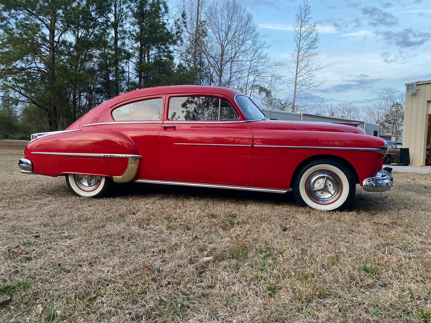 2nd Image of a 1950 OLDSMOBILE 88