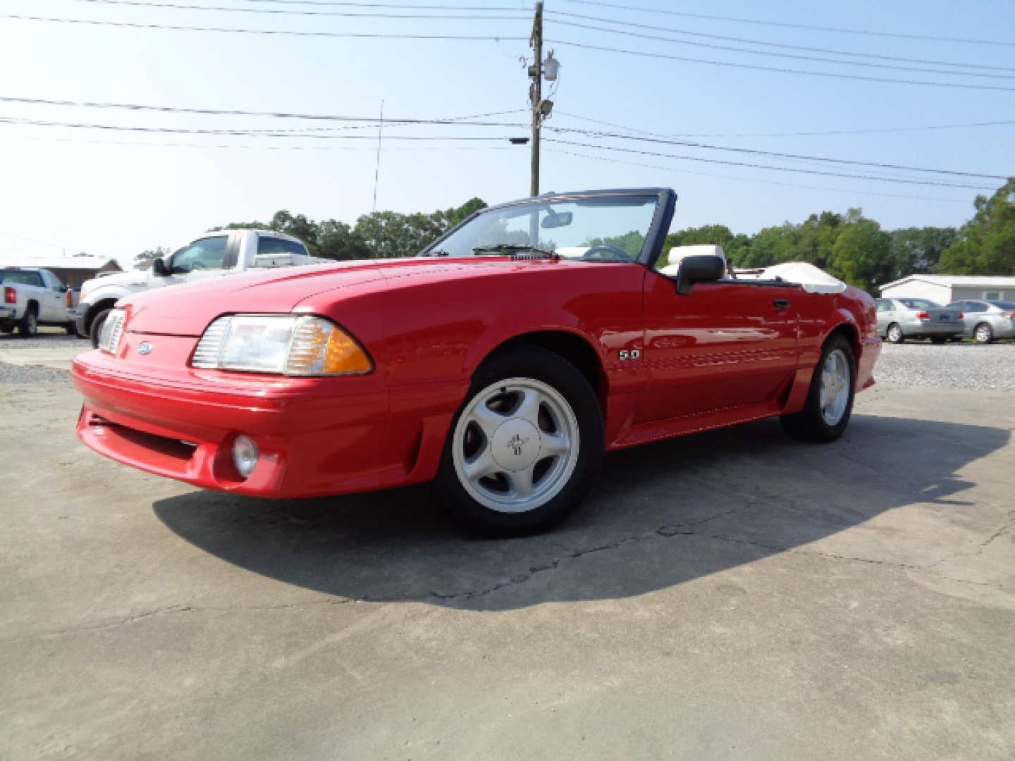 2nd Image of a 1993 FORD MUSTANG GT