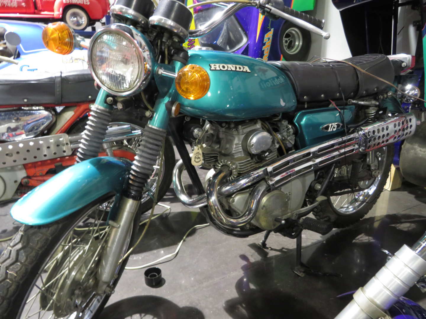 1st Image of a 1972 HONDA CL175