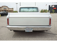 Image 4 of 19 of a 1971 CHEVROLET C10