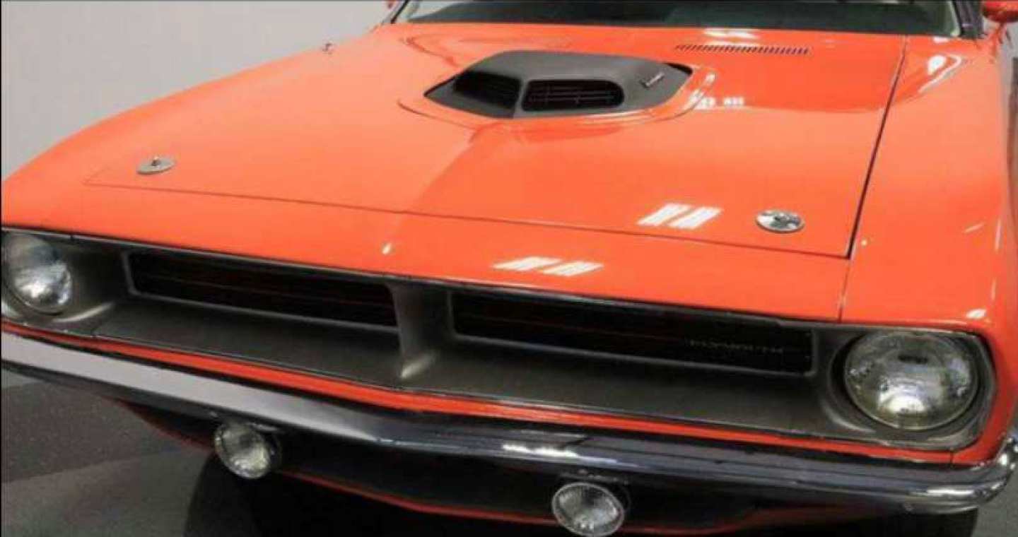 2nd Image of a 1970 PLYMOUTH CUDA