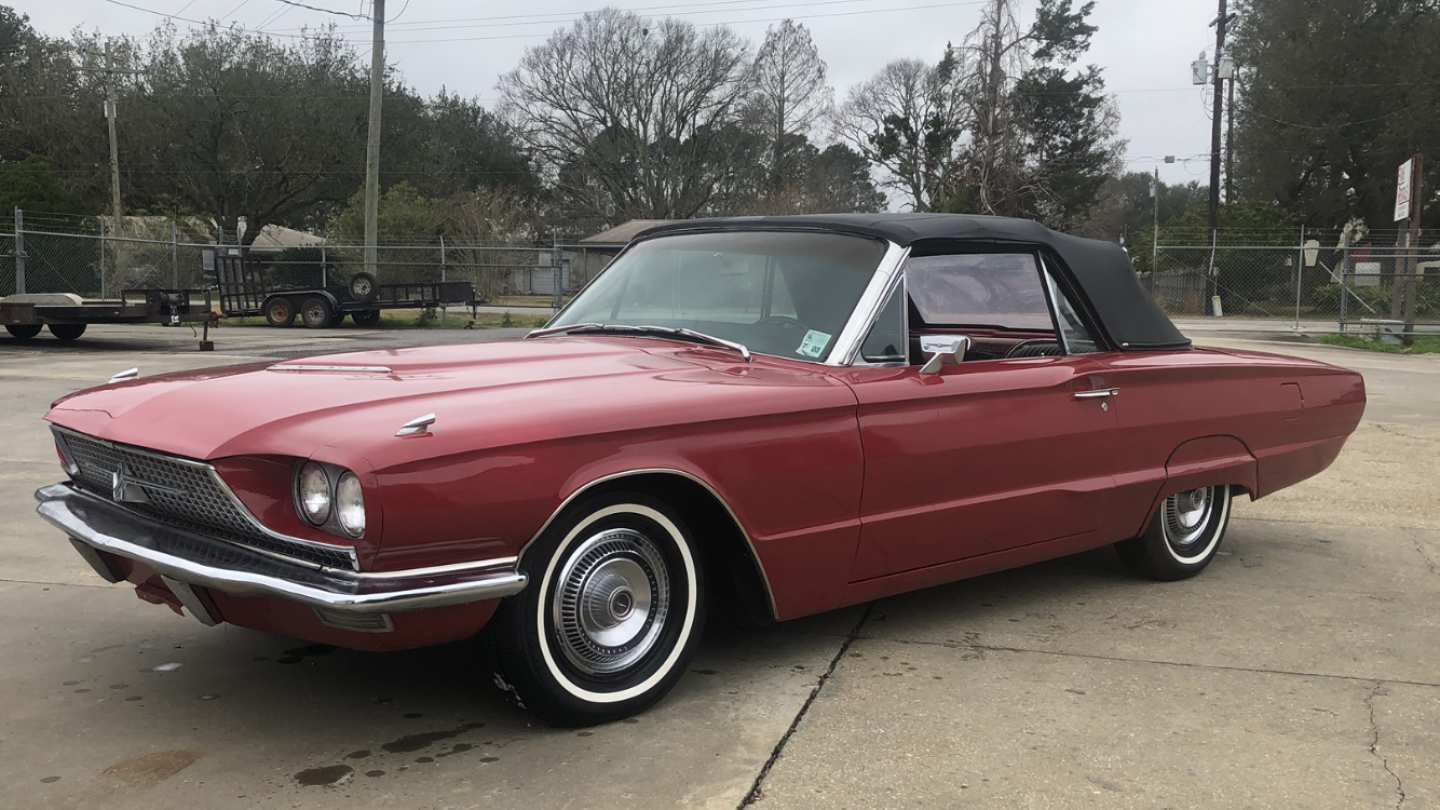 2nd Image of a 1966 FORD THUNDERBIRD