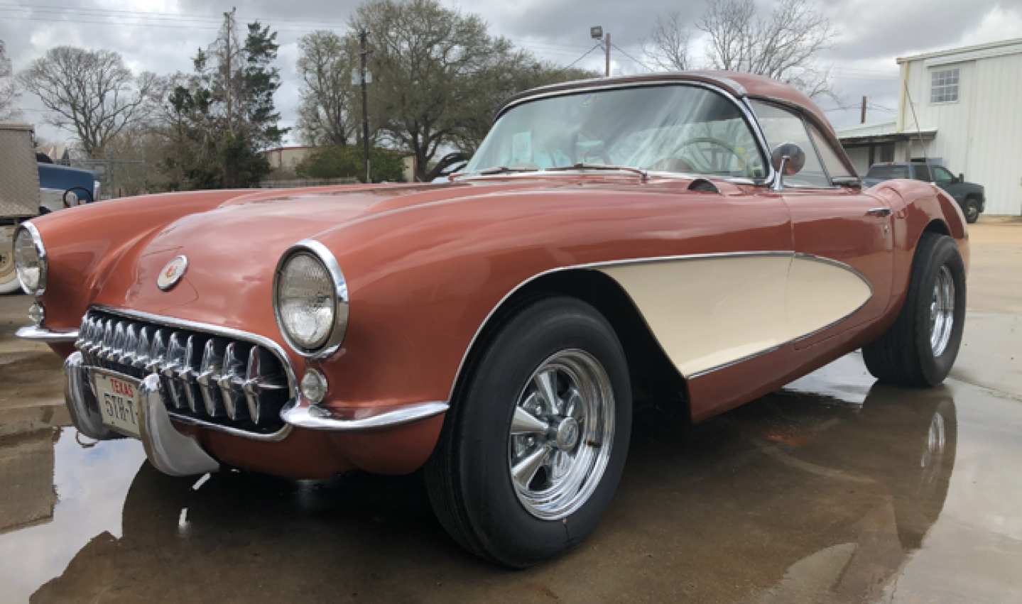 2nd Image of a 1957 CHEVROLET CORVETTE