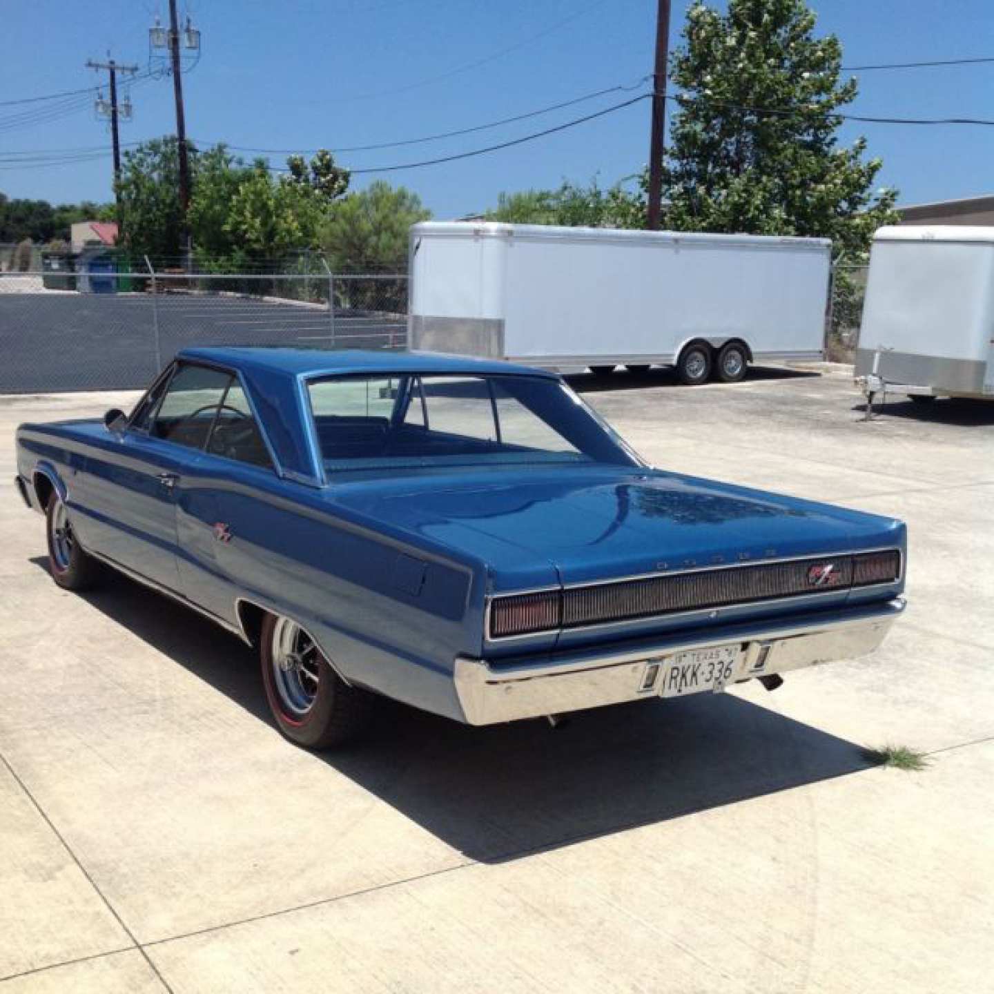 2nd Image of a 1967 DODGE CORONET RT