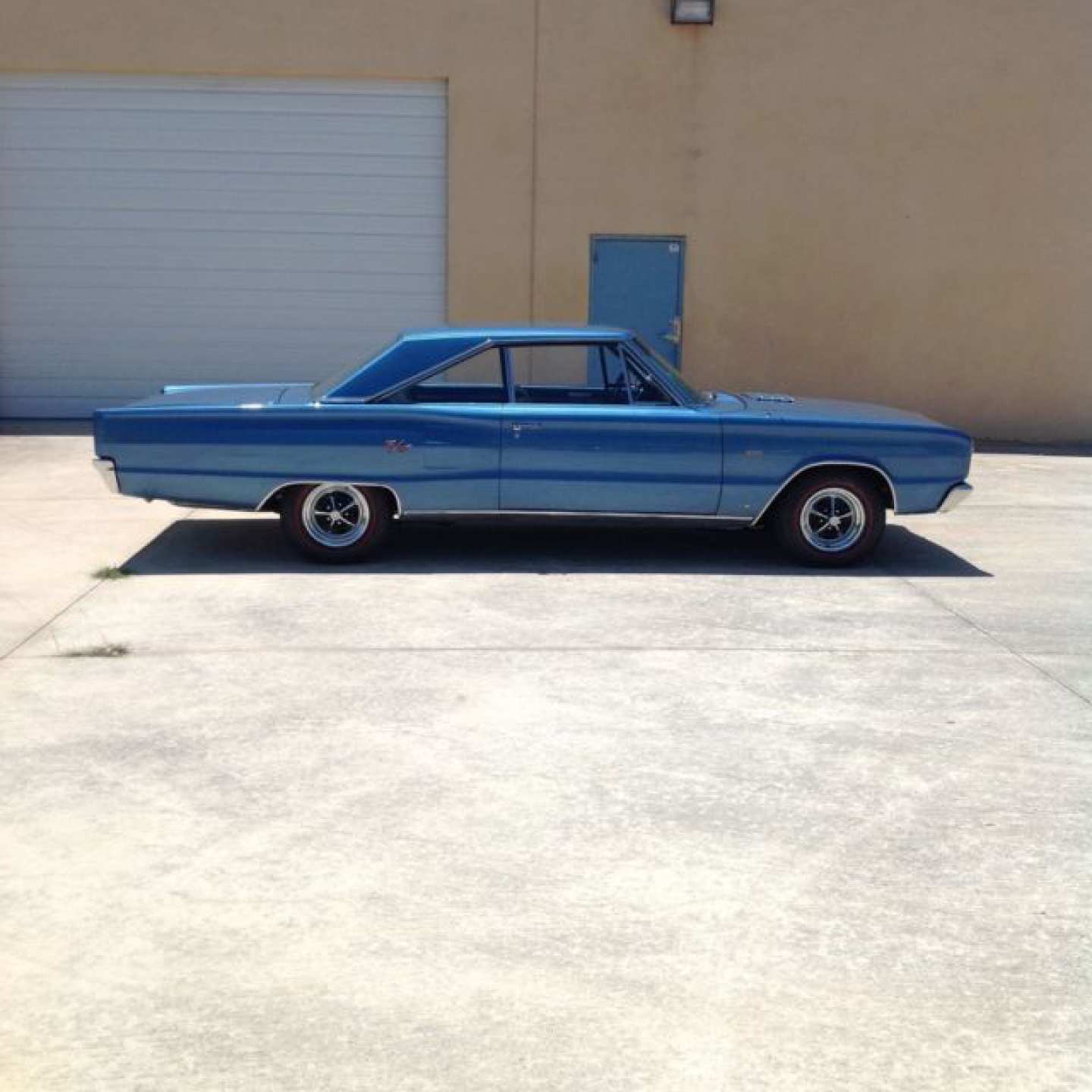 3rd Image of a 1967 DODGE CORONET RT