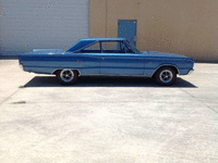 Image 4 of 30 of a 1967 DODGE CORONET RT