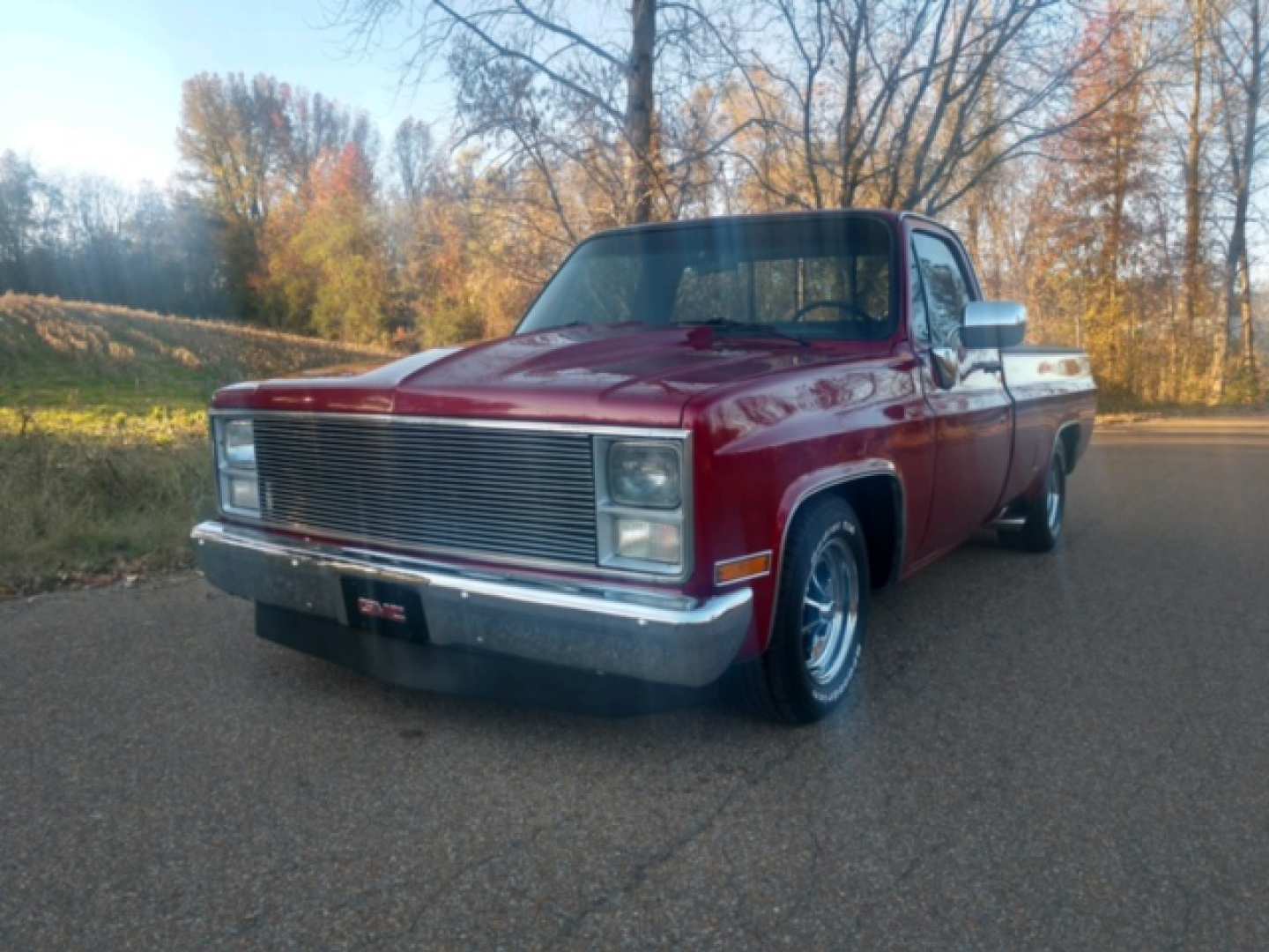 2nd Image of a 1984 GMC C1500