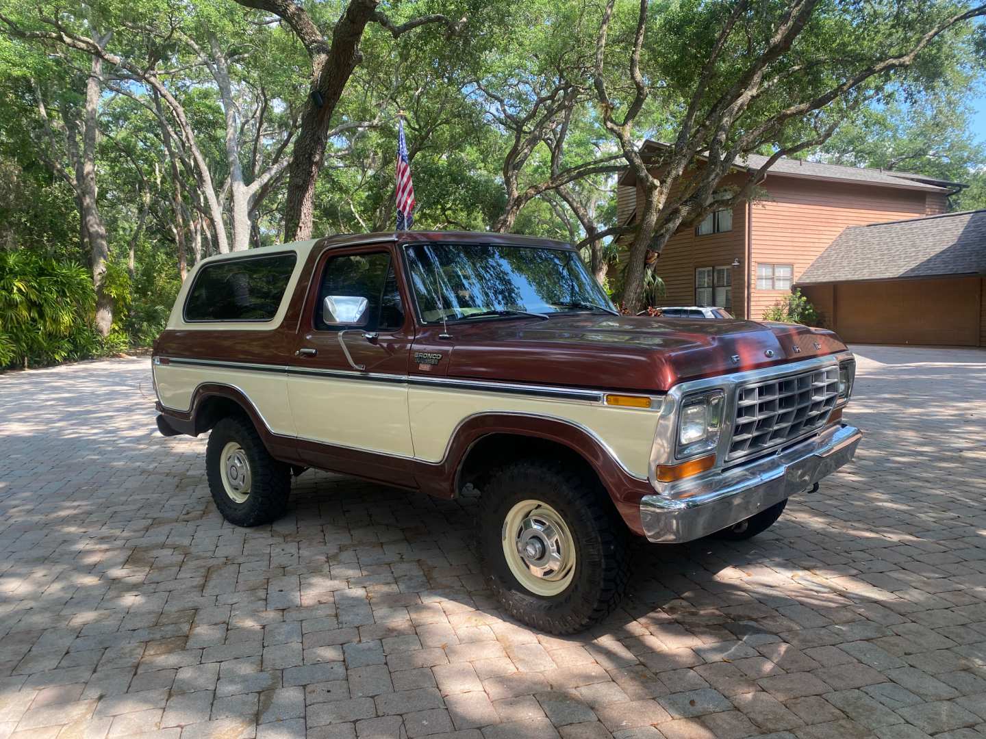 2nd Image of a 1979 FORD BRONCO RANGER
