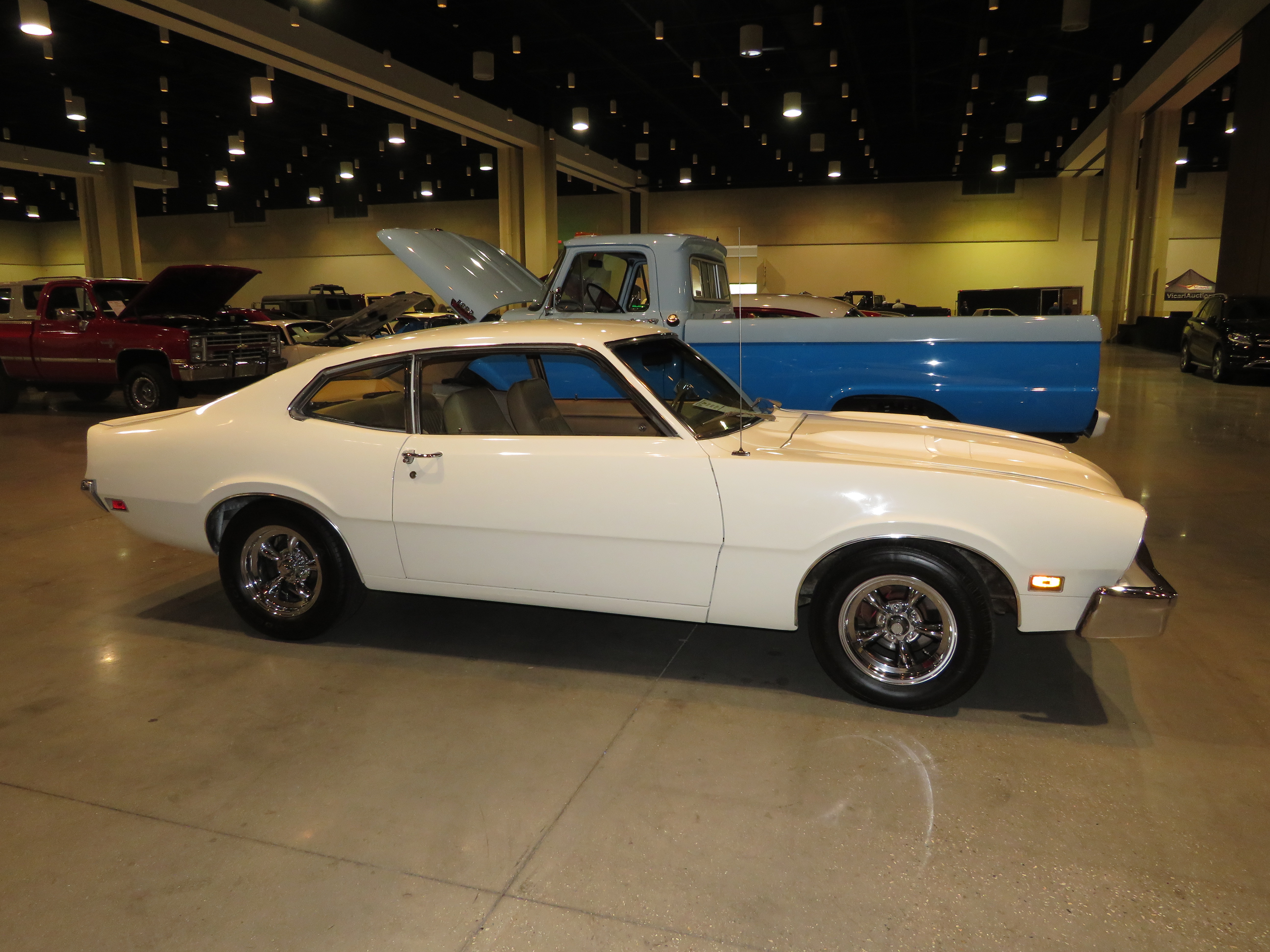 2nd Image of a 1974 FORD MAVERICK